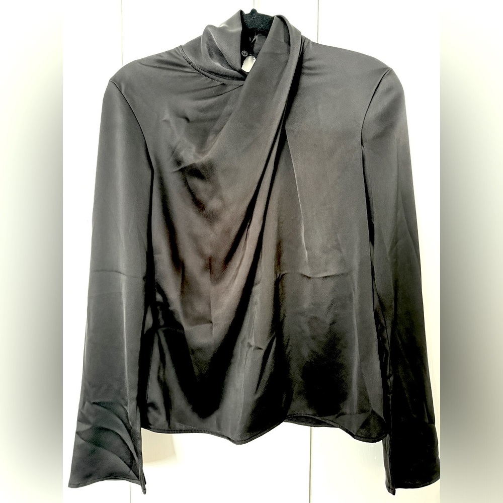 Never Worn — H&M Blouse